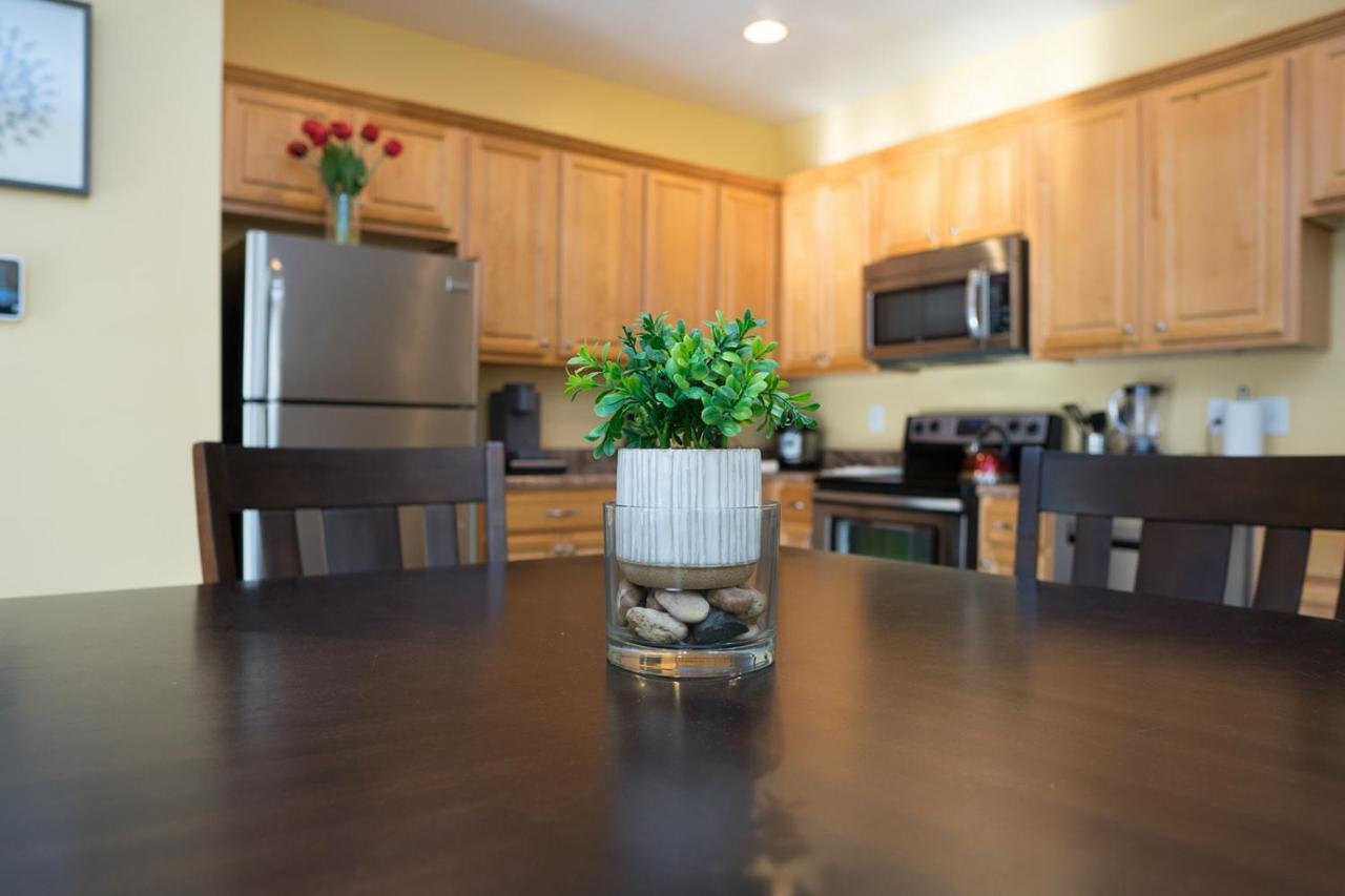 Serene 3Br Apartment 4Tvs Free Wi-Fi & Parking -E- Мосс-Пойнт Екстер'єр фото