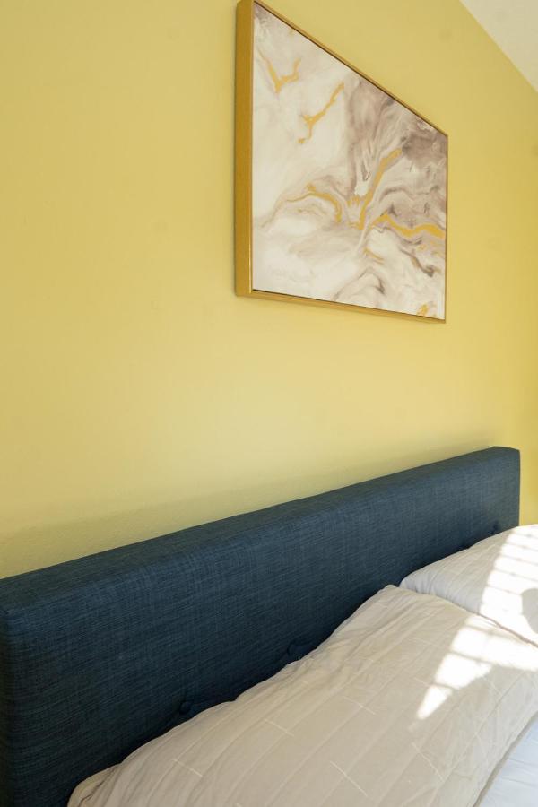 Serene 3Br Apartment 4Tvs Free Wi-Fi & Parking -E- Мосс-Пойнт Екстер'єр фото